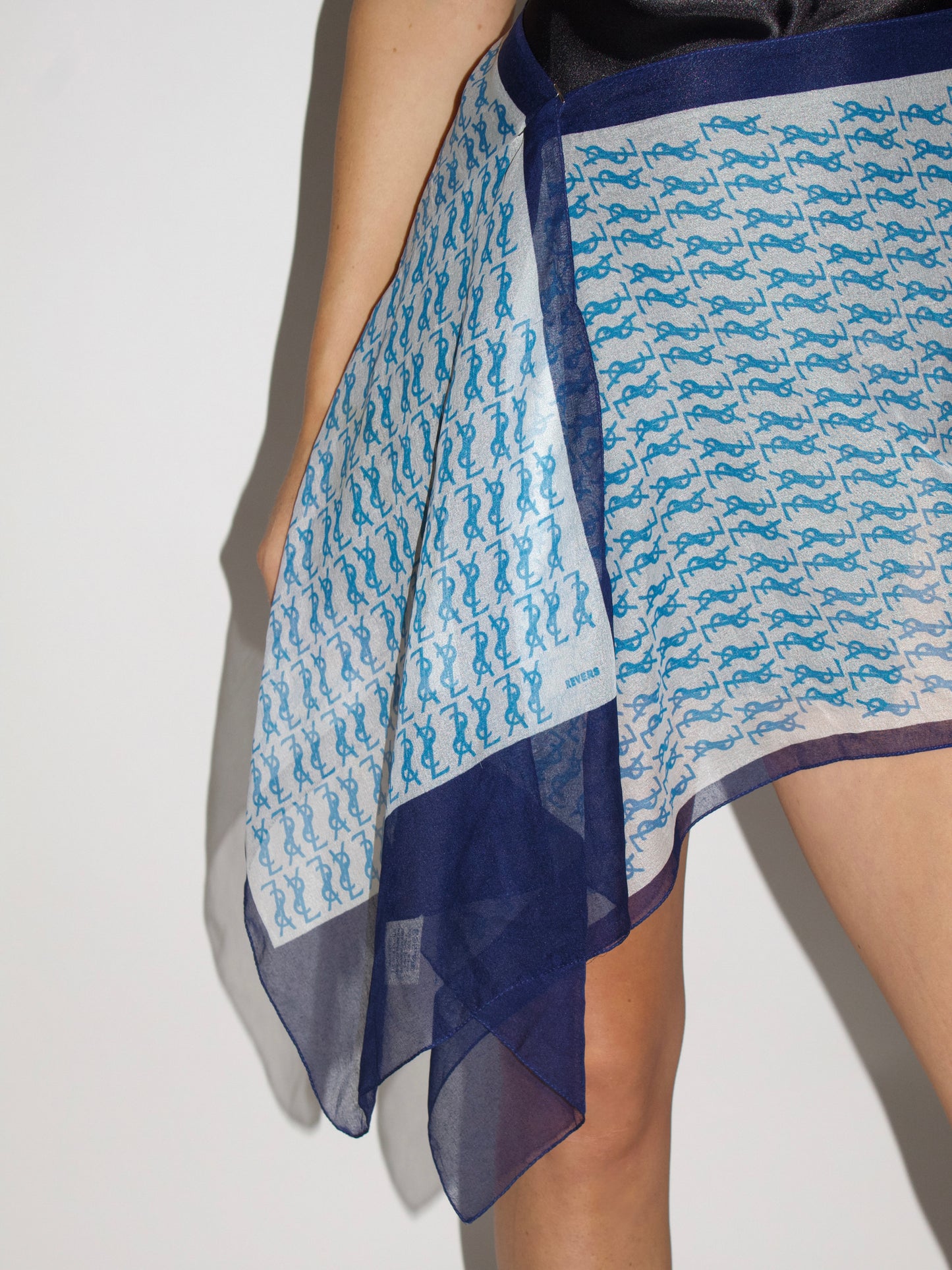 VINTAGE Mirrored Logo Scarf