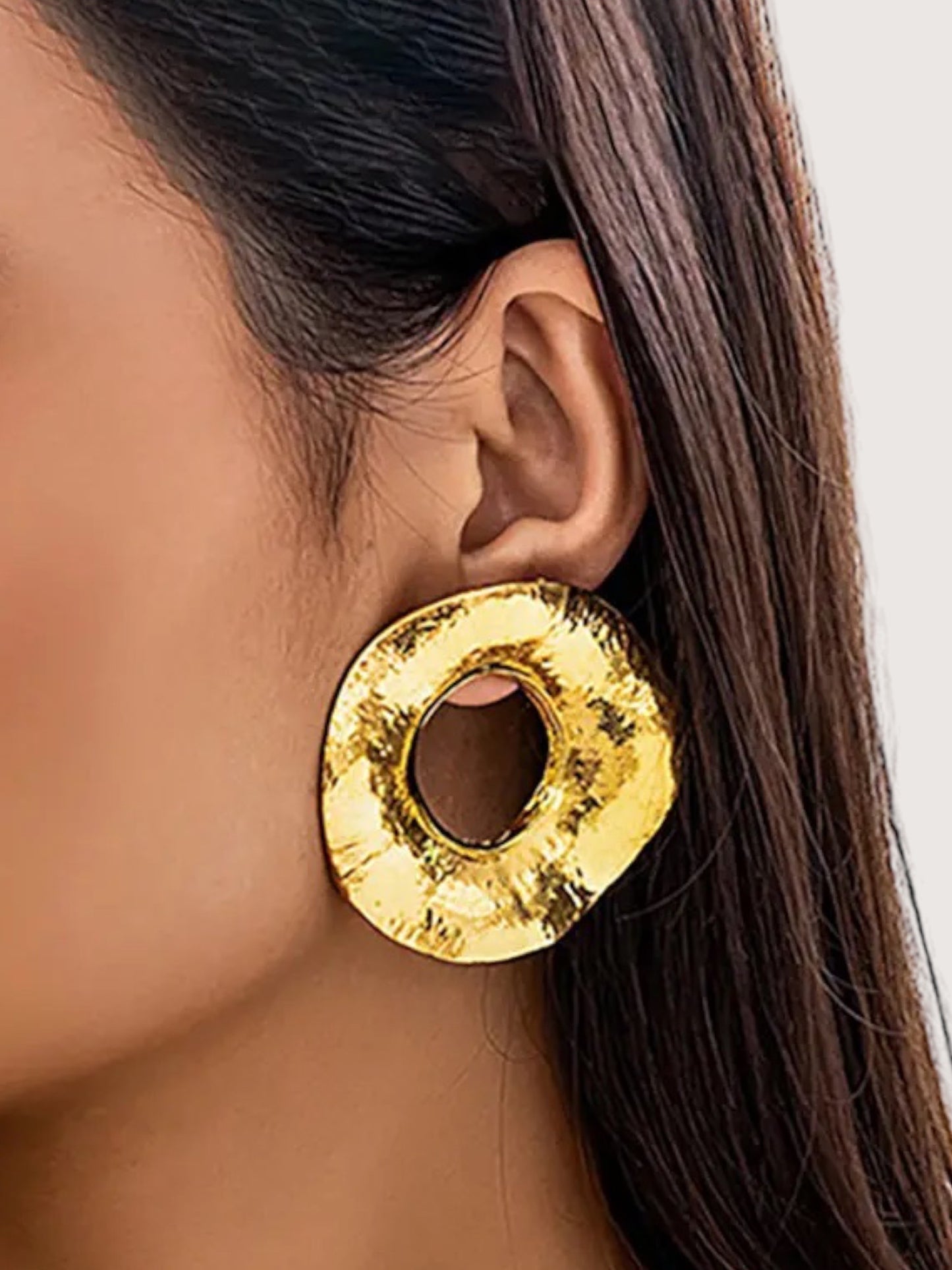 Textured Circle Earring | Gold