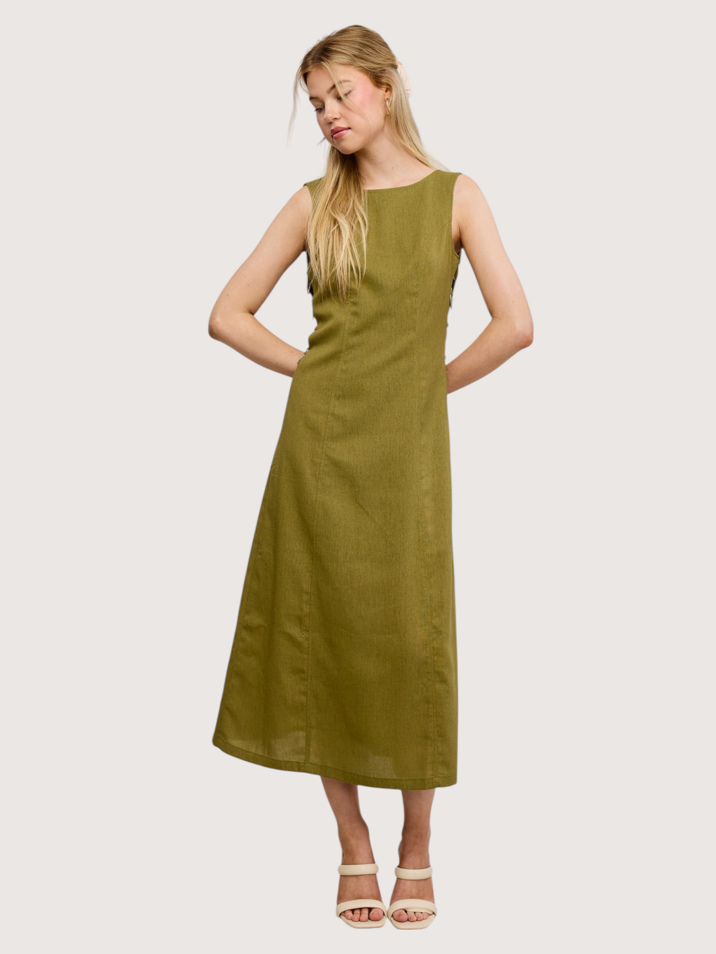 Side Ring Midi Dress