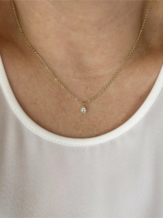 Ellipse Solitare Necklace