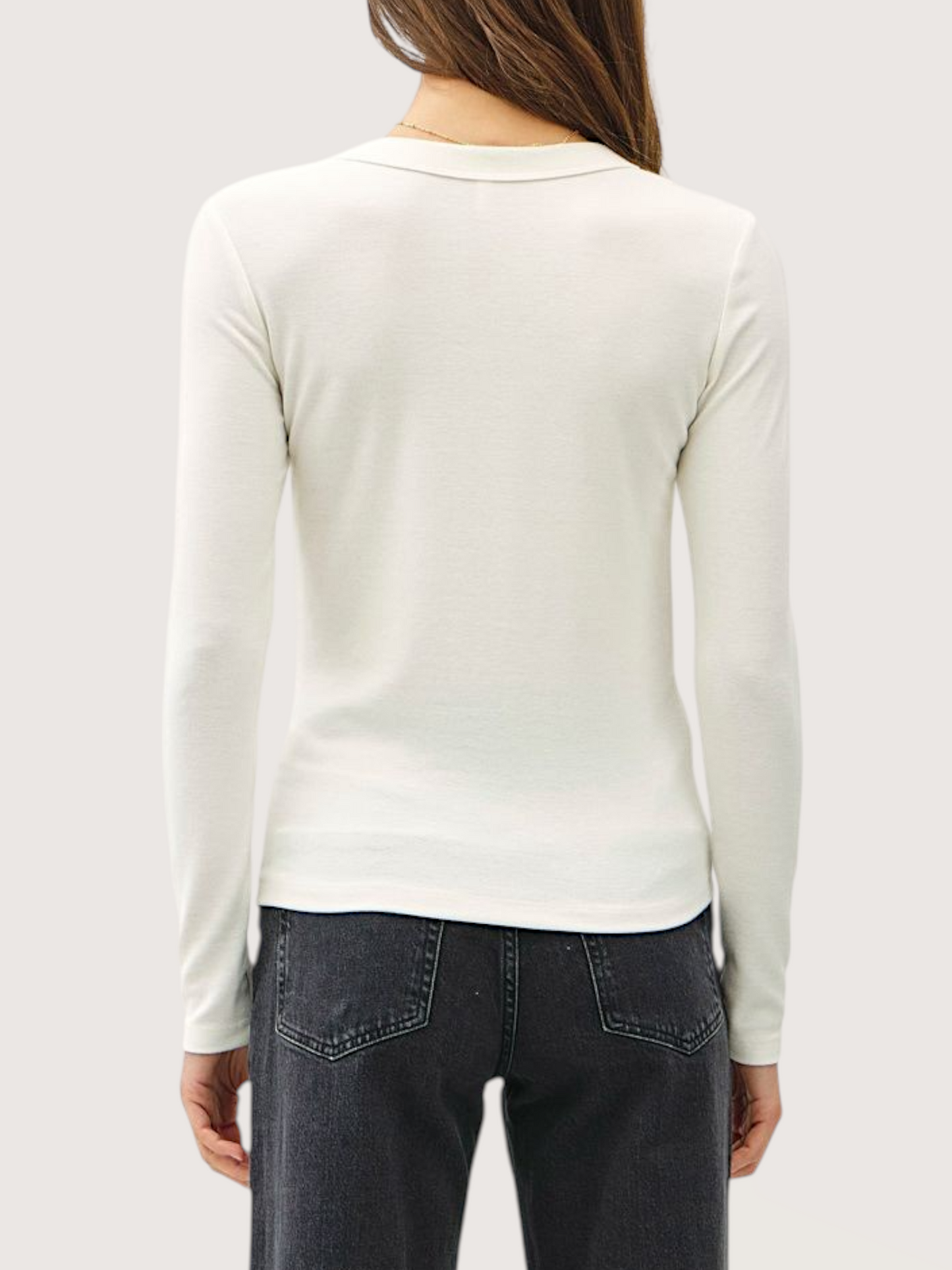 Rounded Neckline LS Top | White