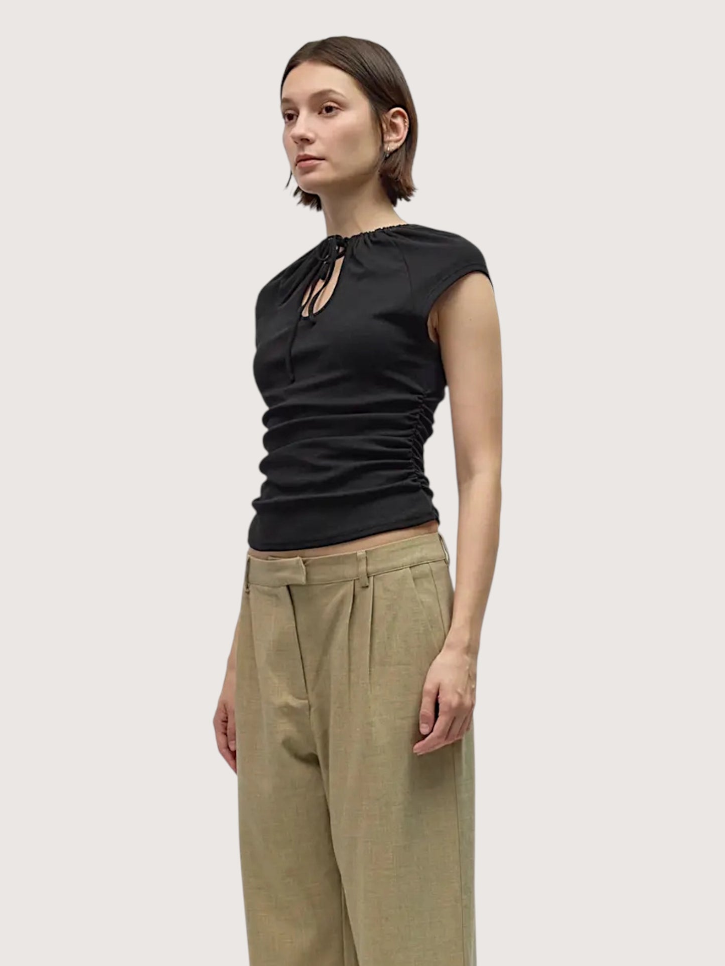 Kelsi Keyhole Top | Black