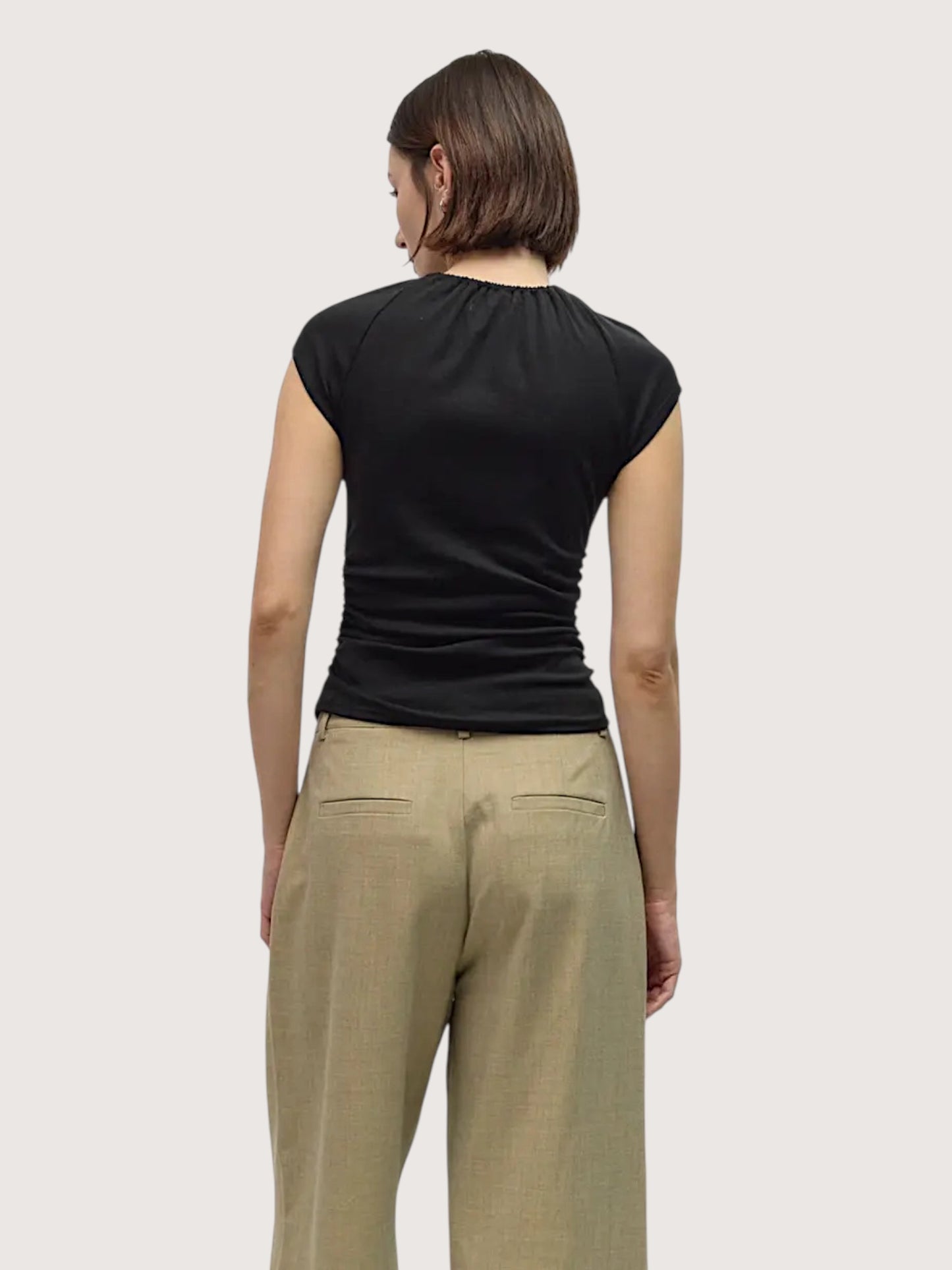 Kelsi Keyhole Top | Black