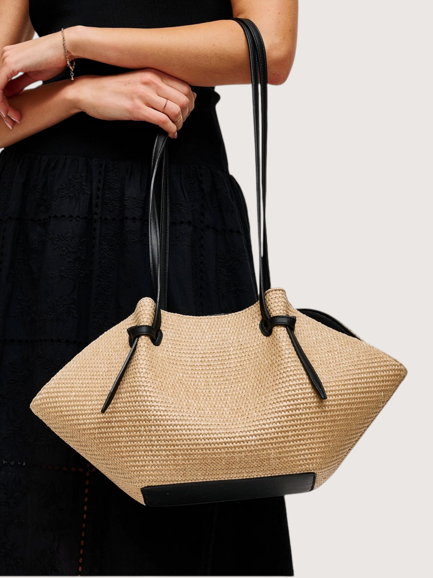 Knotted Strap Straw Bag