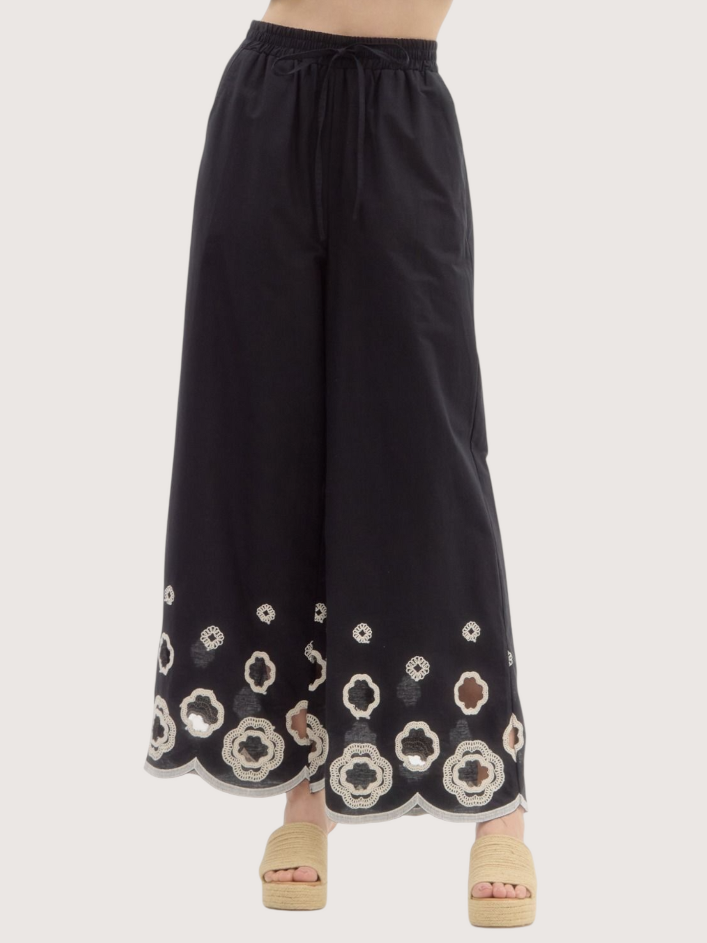 Embroidered Scallop Trim Culotte