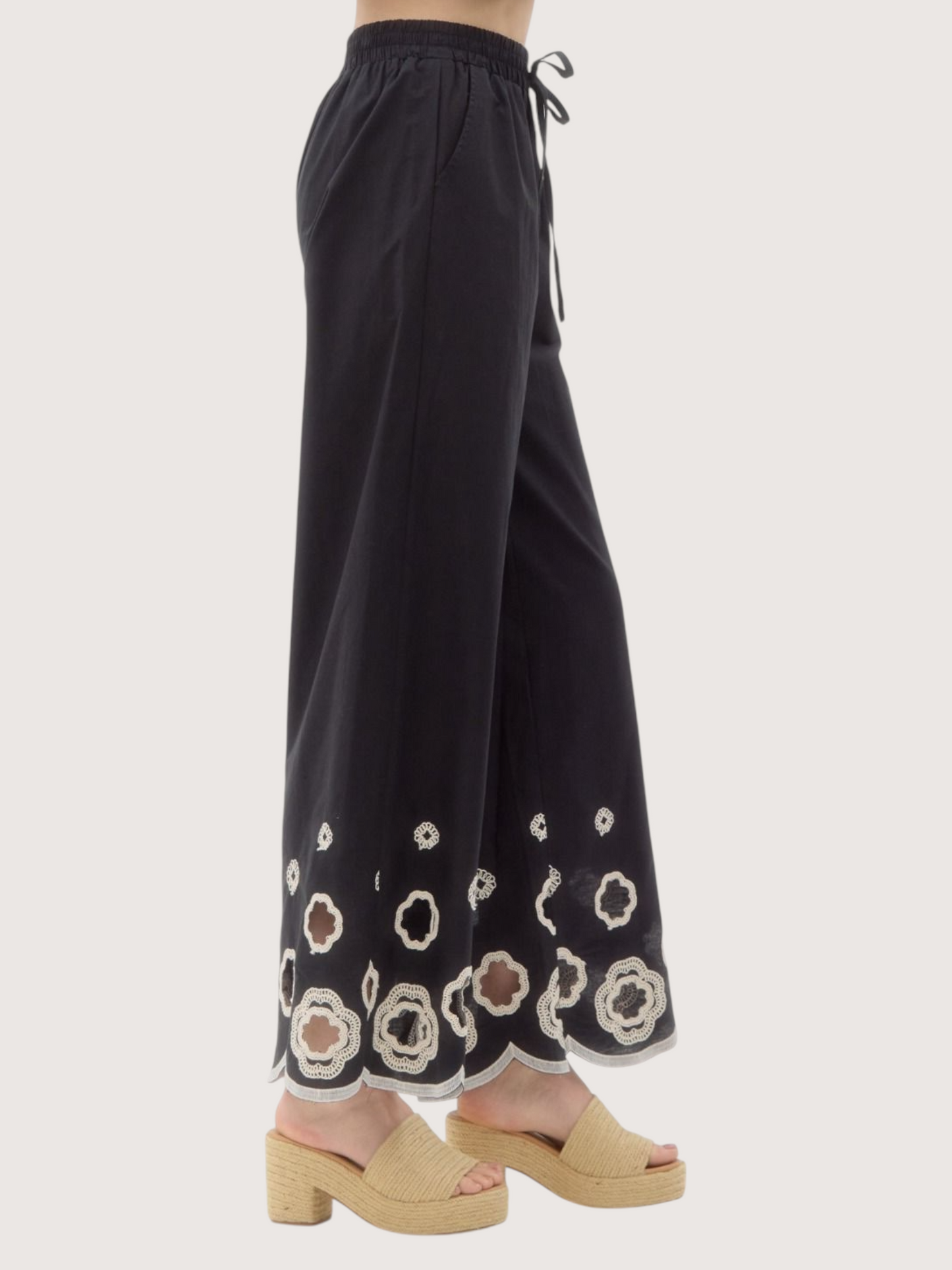 Embroidered Scallop Trim Culotte